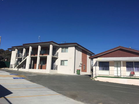 Rainbow Motel - Australian Directory 1