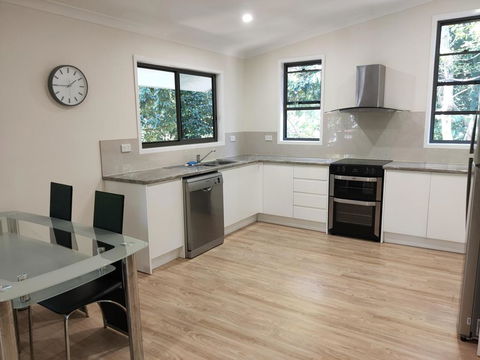 Rainforest Retreat - Australian Directory 3
