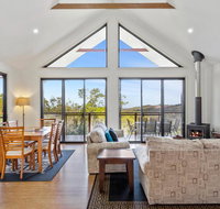 Ravensbourne Escape- Stella Luna - Australian Directory