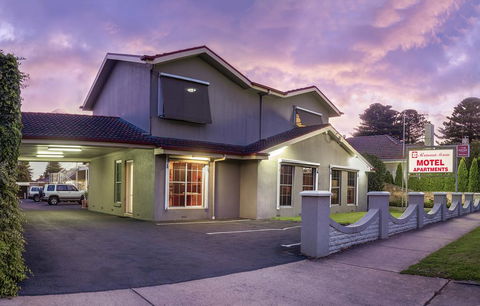 Redwood Manor Motel Apartments - Australian Directory 0