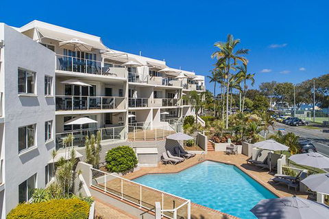 Regatta Noosa - Australian Directory 0