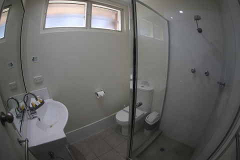 Reign Inn Newcastle - Australian Directory 1