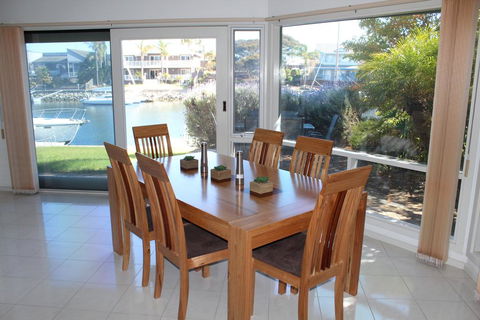 Relax At The Marina - Australian Directory 0