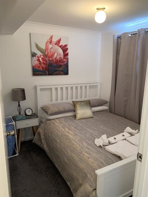 Relax On Bingham - Australian Directory 3