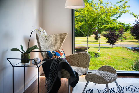 Reverie 101 - Australian Directory 0