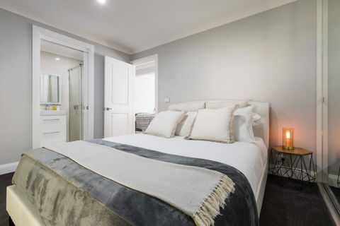 Rex's Yarra Valley House - Australian Directory 3