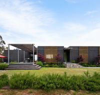 Ridge House - Australian Directory