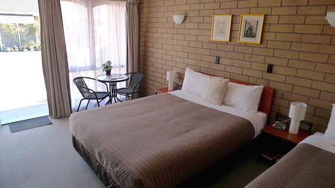 Rippleside Park Motor Inn - Australian Directory 2