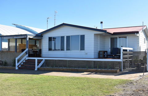 Rising Tide Beach House - Australian Directory 0