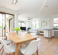 River access 2 bathroom Noosa Heads with kayak and bikes - Australian Directory
