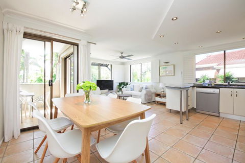 River Access 2 Bathroom Noosa Heads With Kayak And Bikes - Australian Directory 0