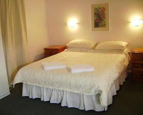 River Park Motor Inn - Australian Directory 0