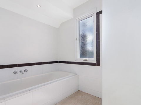 Riverend Regent - Australian Directory 1