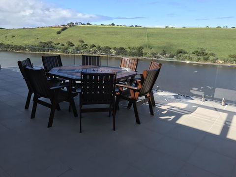 Riverview Heights - Australian Directory 3