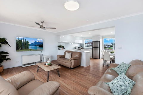 Rocky Point - Pet Friendly Accommodation For Multiple Families - Australian Directory 2