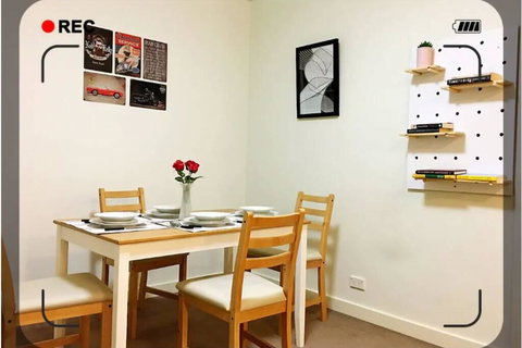 Rosanna Jewel! Up To 4ppl With 2 Bedroom+Parking - Australian Directory 3