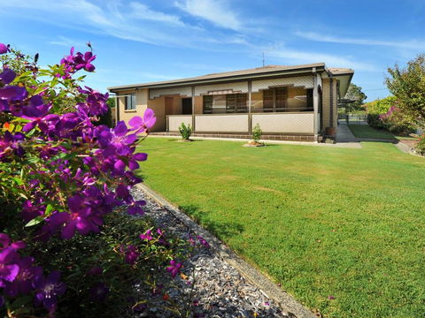 Rose Cottage - Sawtell, NSW - Australian Directory 3