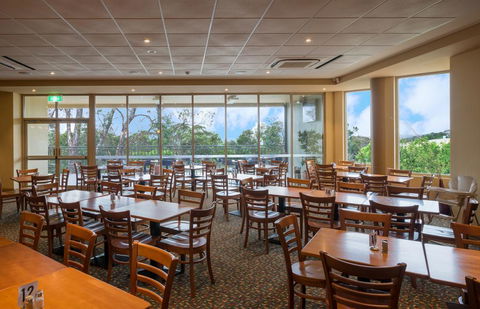 Royal Hotel - Australian Directory 2