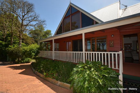 Ruddles Retreat - Australian Directory 1