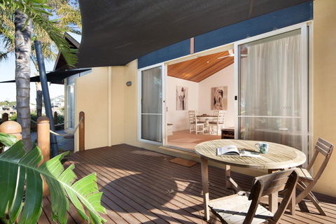SAILS TWO - INVERLOCH - Australian Directory 0