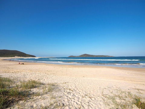 Salt Water @ Fingal Bay - Australian Directory 3