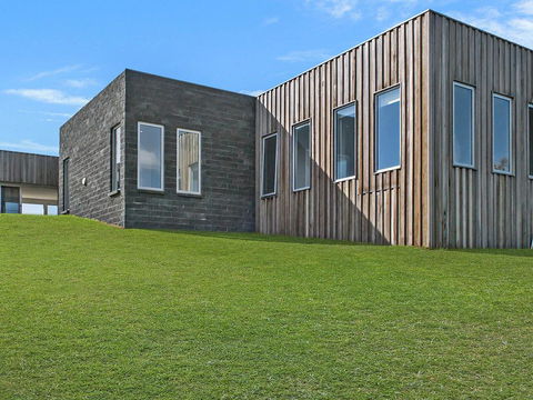 Saltwater Lodge - Australian Directory 2