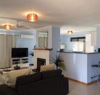 Salty Air Apartments Kingscote Kangaroo Island - Australian Directory