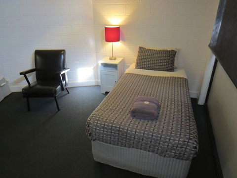 San Remo Hotel Motel - Australian Directory 2
