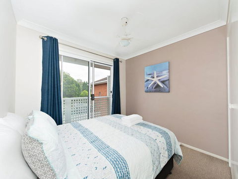 Sanctuary @ Fingal Bay - Australian Directory 2