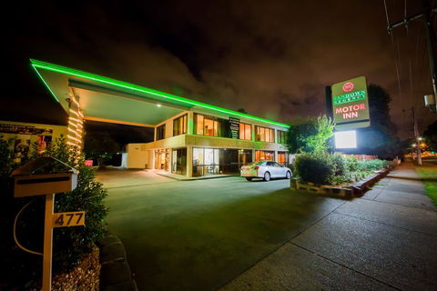 Sandown Regency Hotel & Apartments - Australian Directory 0