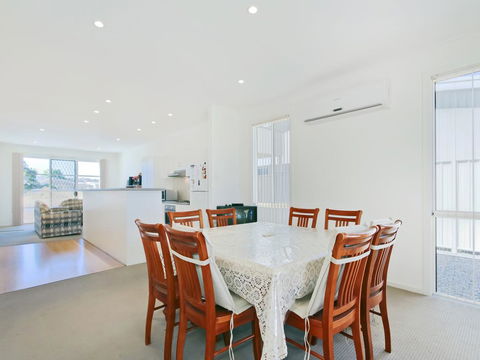 Sandy Walk - Australian Directory 3