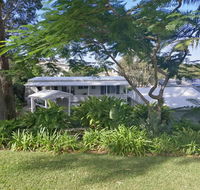 Sapphire Beach Pet Friendly Beach 5 minute walk - Australian Directory