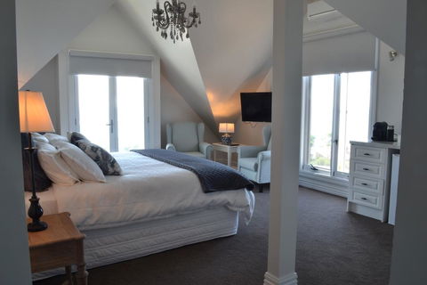 Sapphire Shores Luxury Retreat - Australian Directory 1