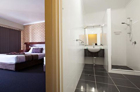 Sarina Motor Inn - Australian Directory 0