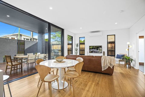 Sawtell Suites - Suite 1 - Australian Directory 0