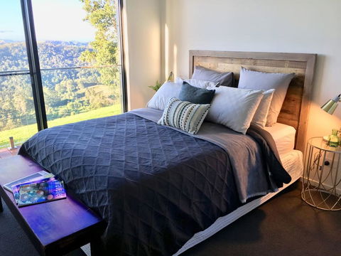 Scandinavian Cabin - Maleny - One Bedroom - Australian Directory 3