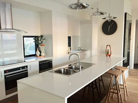 Scandinavian Cabin - Maleny - One Bedroom - Australian Directory 1