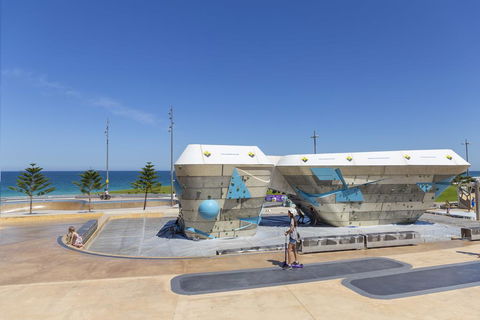 Scarborough Seaside Apartment 121 - Australian Directory 3