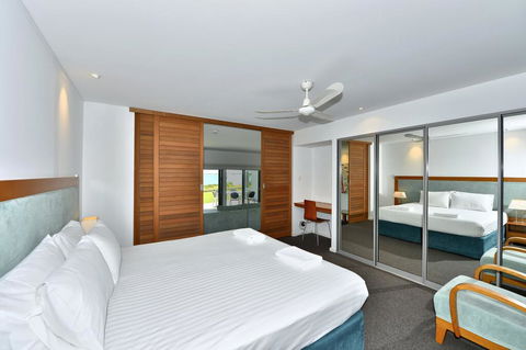 Sea Side Villa 10.1 - Australian Directory 3