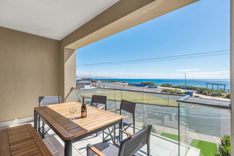 Sea Star Aldinga Beach - Australian Directory 1