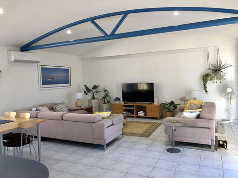 Seafaring @ Fingal Bay - Australian Directory 0