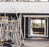 Seagrass on Sunset Bay - Australian Directory