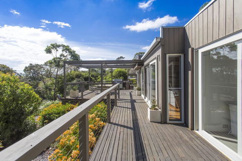 Seaside Escape Family Friendly Mount Martha Retreat - Australian Directory 1