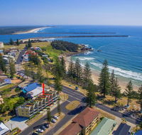 Seaspray 3 - straight across the road from Main Beach Yamba - Australian Directory