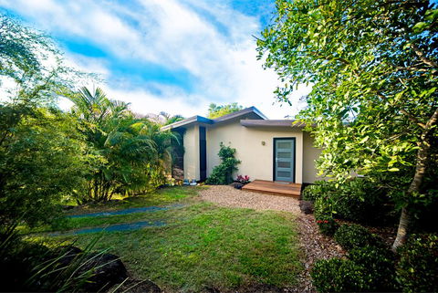 Seclude Rainforest Retreat - Australian Directory 3