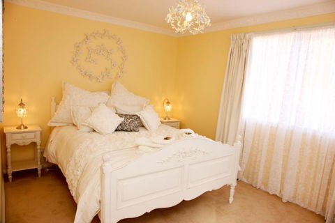 Secret Cottage - Australian Directory 1
