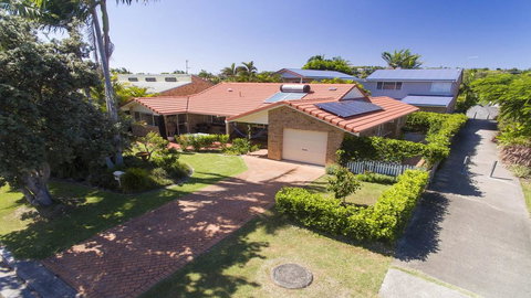 SECRET GARDEN - WiFi - Netflix - Pet Friendly - Australian Directory 0