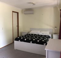 Self-contained studio - Australian Directory