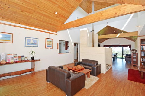 Sensational Heights Bed & Breakfast - Australian Directory 3