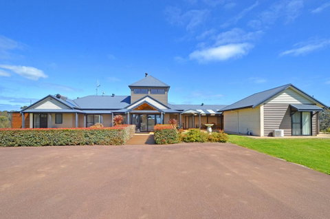Sensational Heights Bed & Breakfast - Australian Directory 1